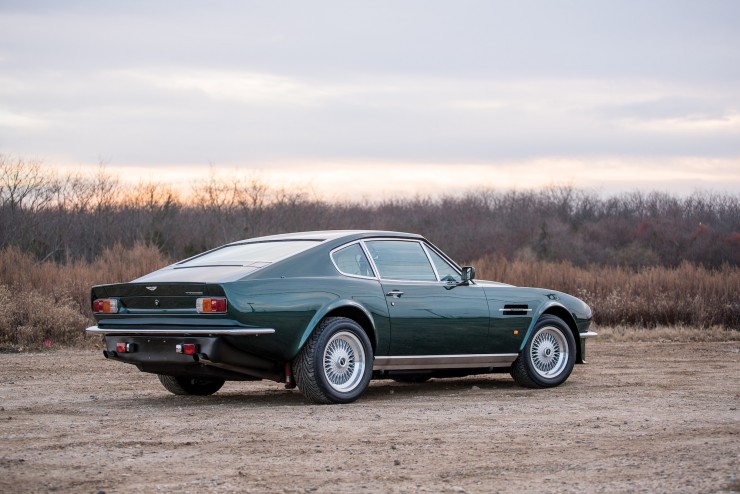 1987_Aston_Martin_V8_Vantage_03