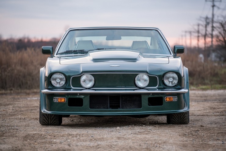 1987_Aston_Martin_V8_Vantage_04
