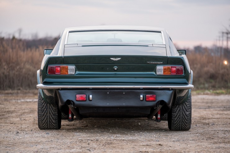 1987_Aston_Martin_V8_Vantage_05