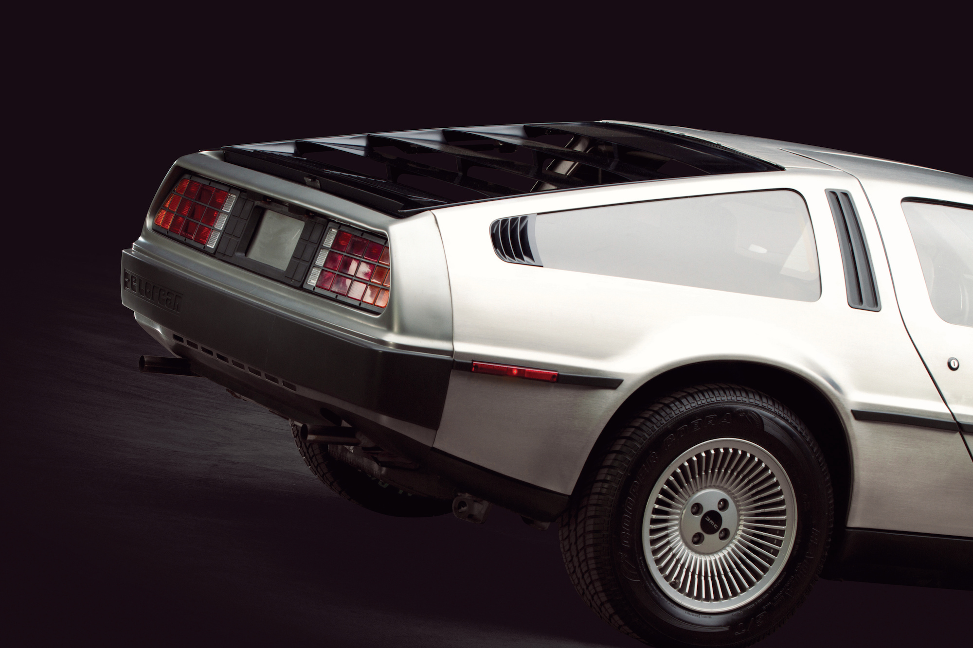 DeLorean_DMC-12_12