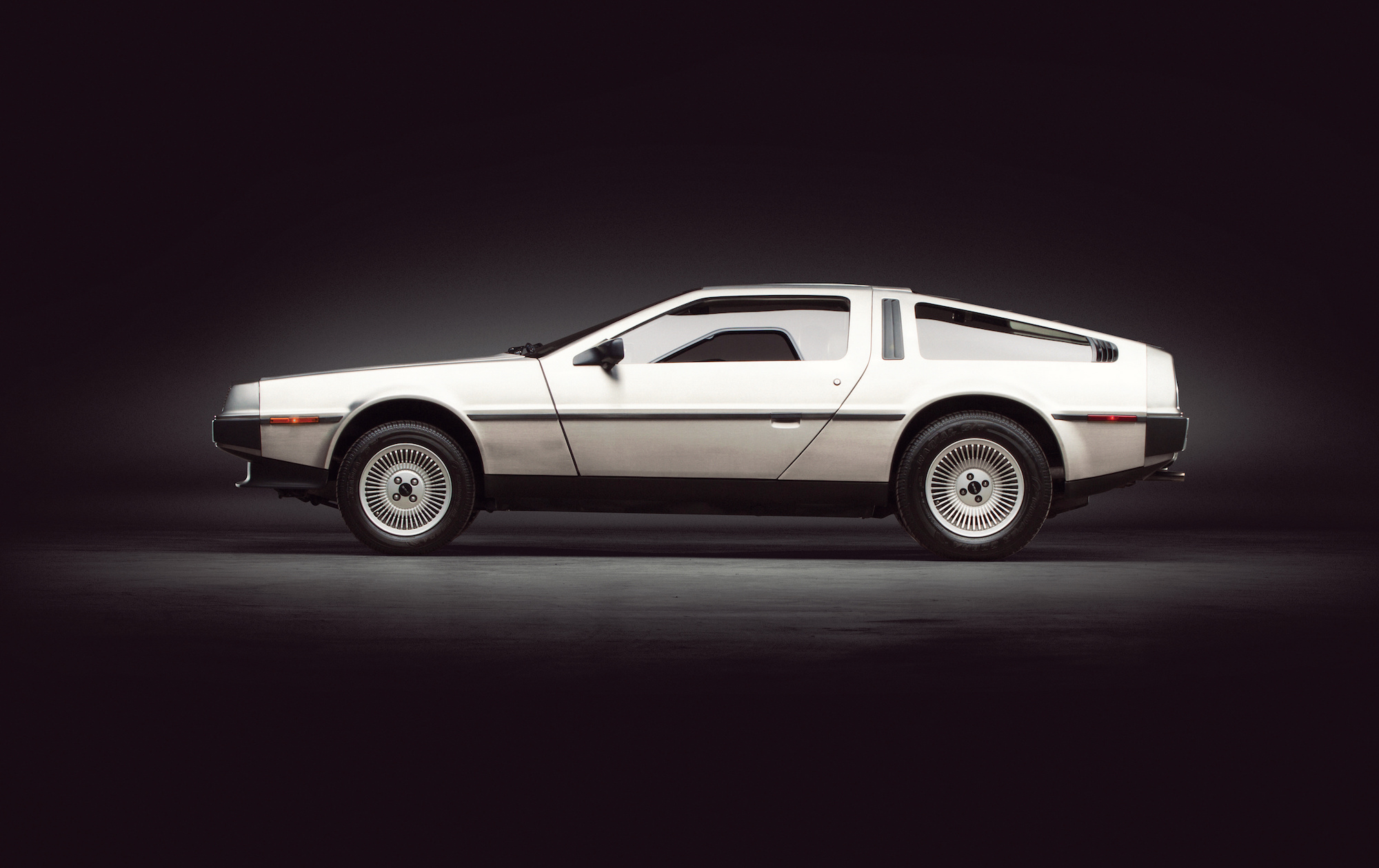 DeLorean_DMC-12_13