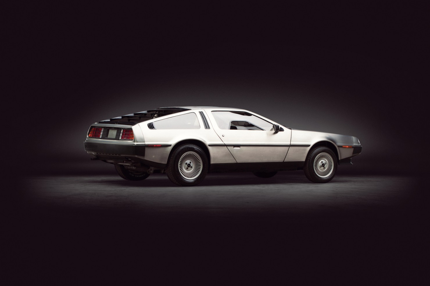 DeLorean_DMC-12_15