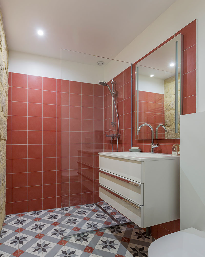 tiny-studio-apartment-li-3