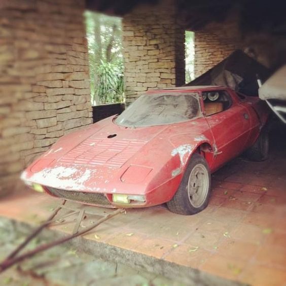 abandoned-car-7