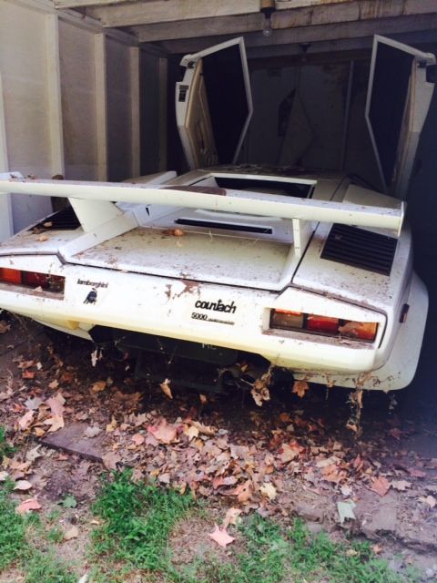 abandoned-car-9